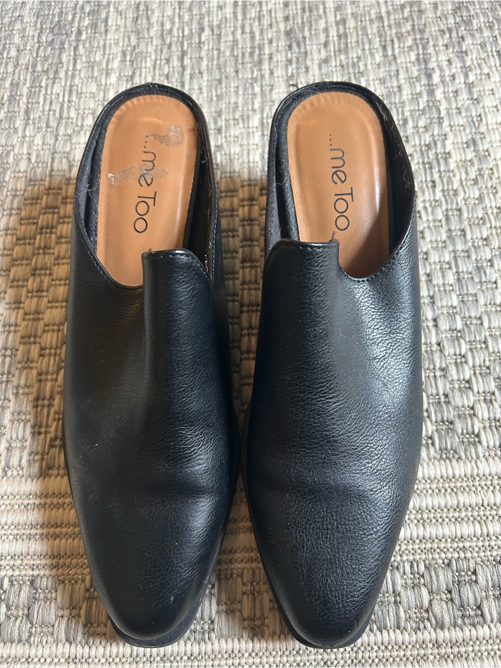 me Too Black Leather Mule Loafers
